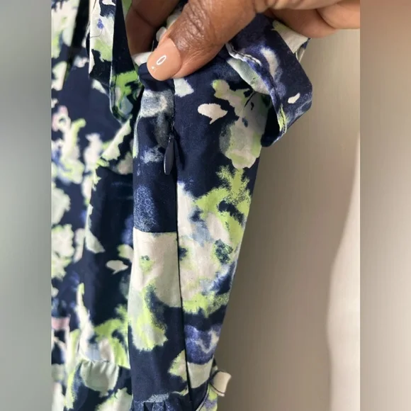 NWT: Flutter Short-Sleeve Poplin Tiered Midi Dress - Picture 5 of 9